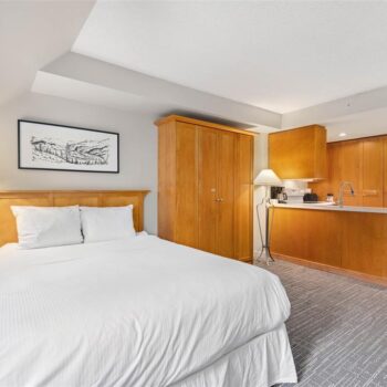 #4407 – 4295 Blackcomb Way