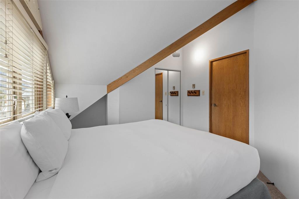 #A – 4324 Sunrise Alley