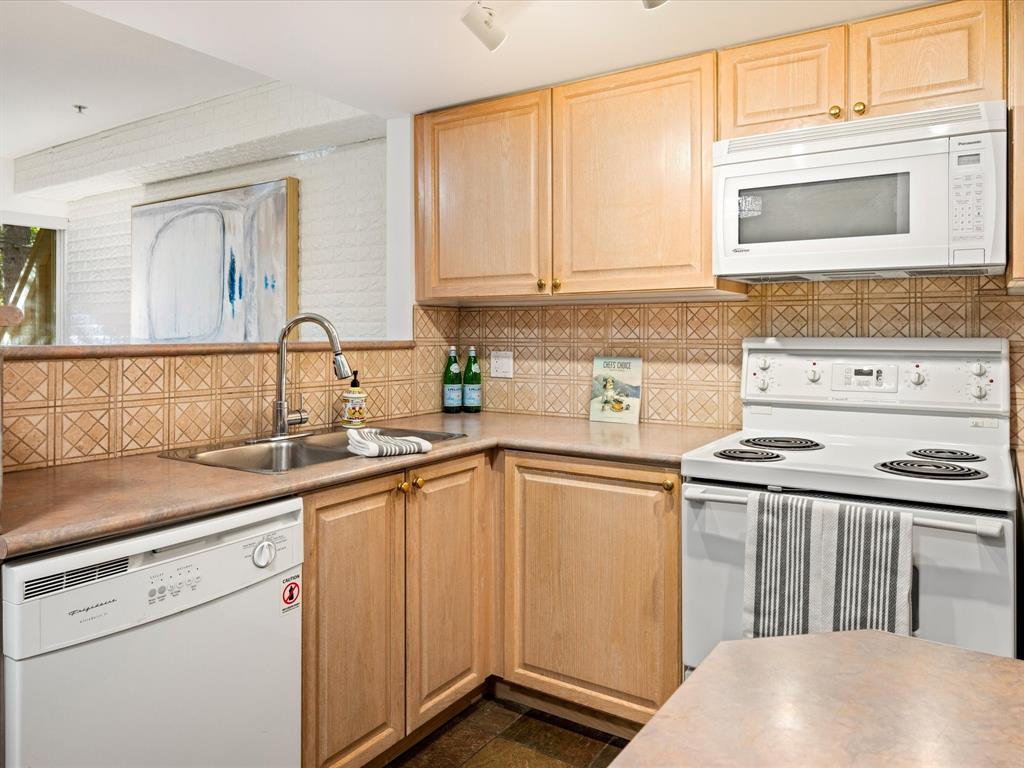 #2 – 4335 Northlands Boulevard