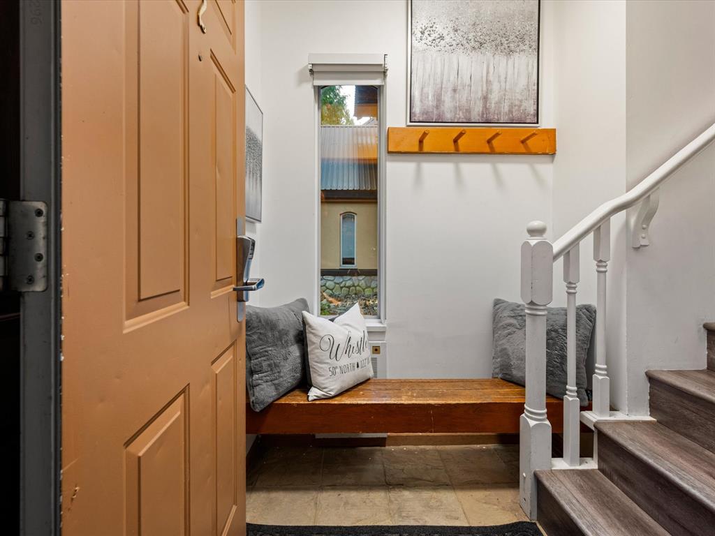 #2 – 4335 Northlands Boulevard