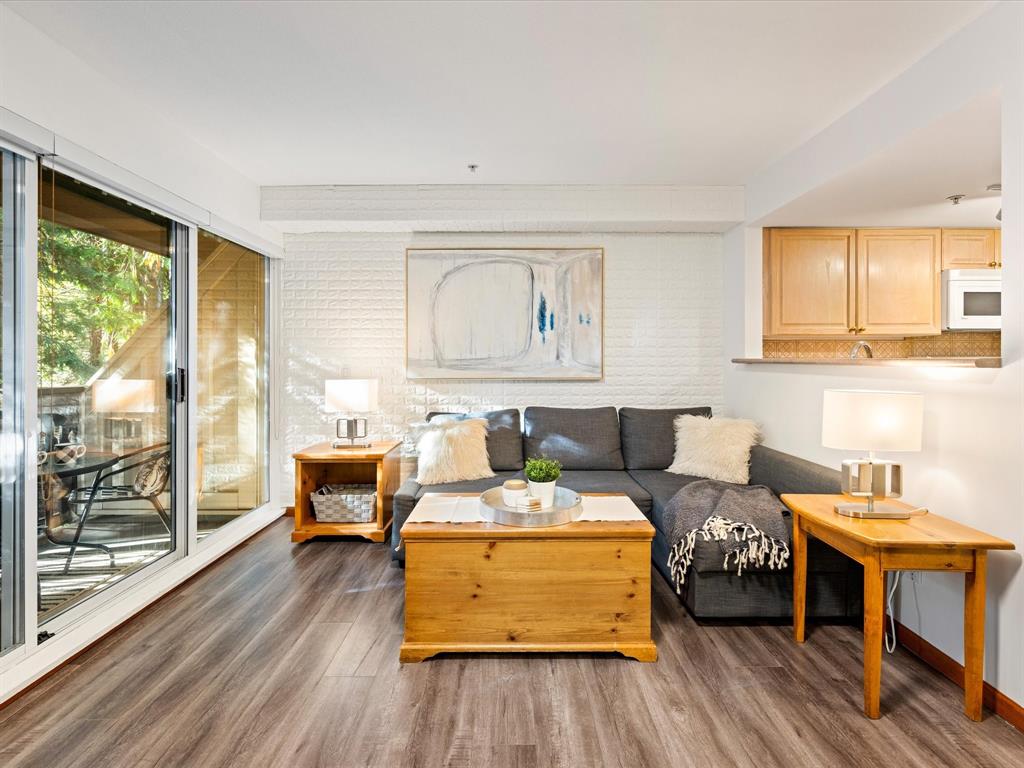 #2 – 4335 Northlands Boulevard