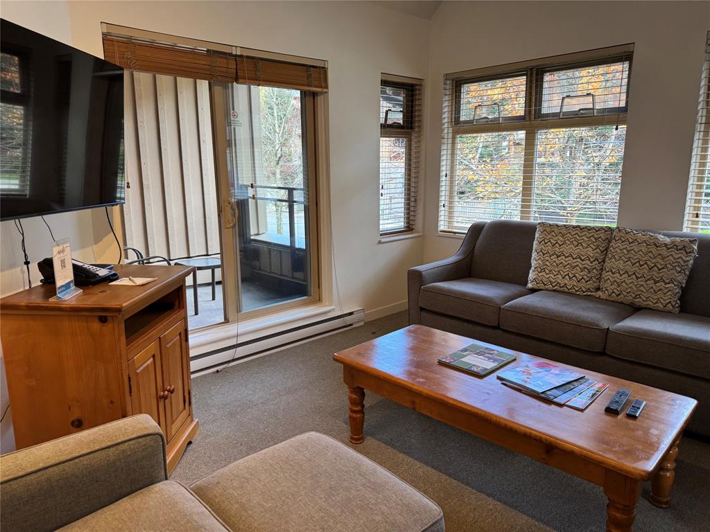 #231 – 2050 Lake Placid Road
