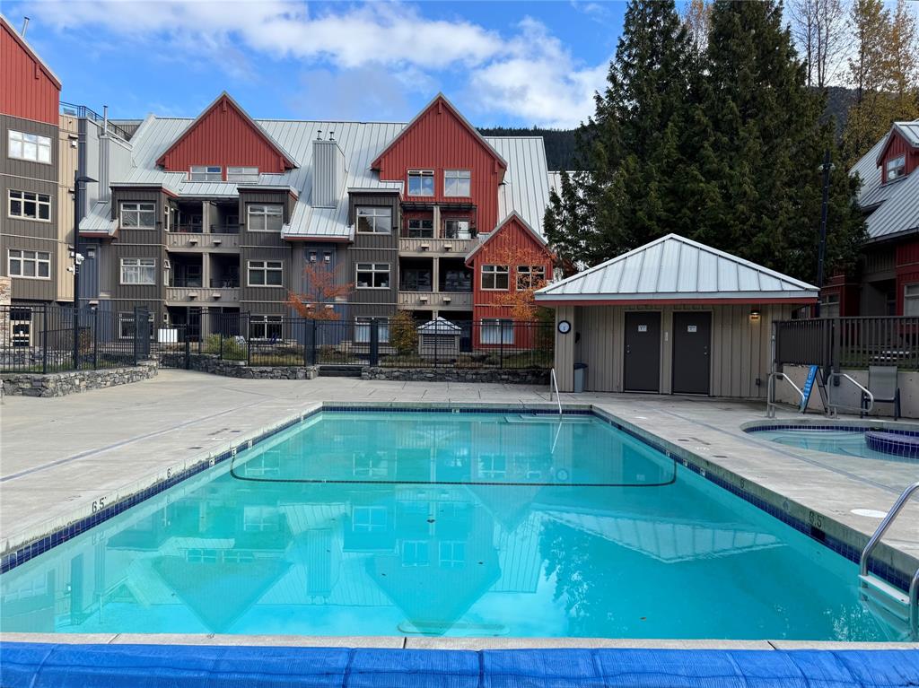 #231 – 2050 Lake Placid Road