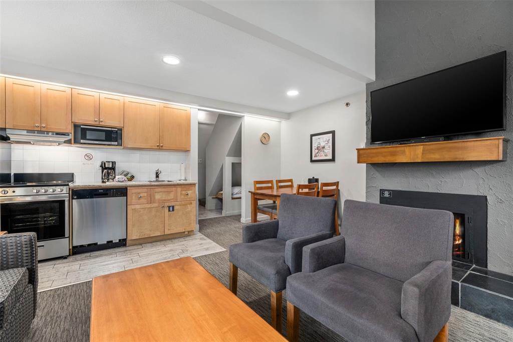 #202 – 4220 Sundial Place