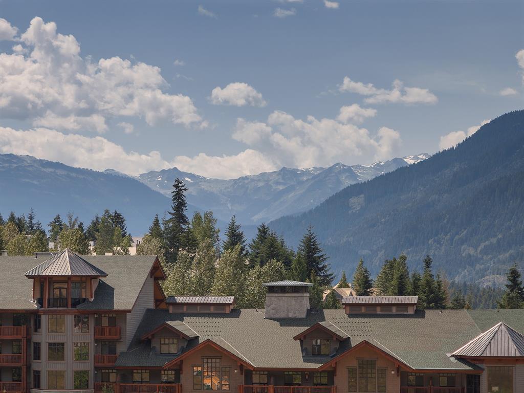 #208 – 2202 Gondola Way