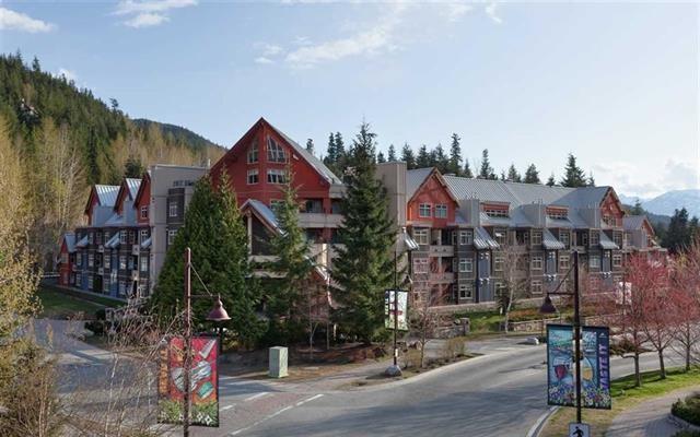 #207 – 2050 Lake Placid Road