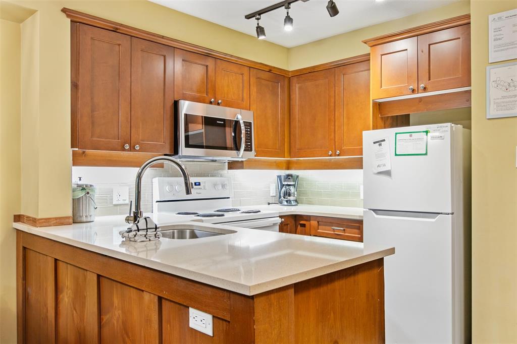 #405 G4 – 4653 Blackcomb Way