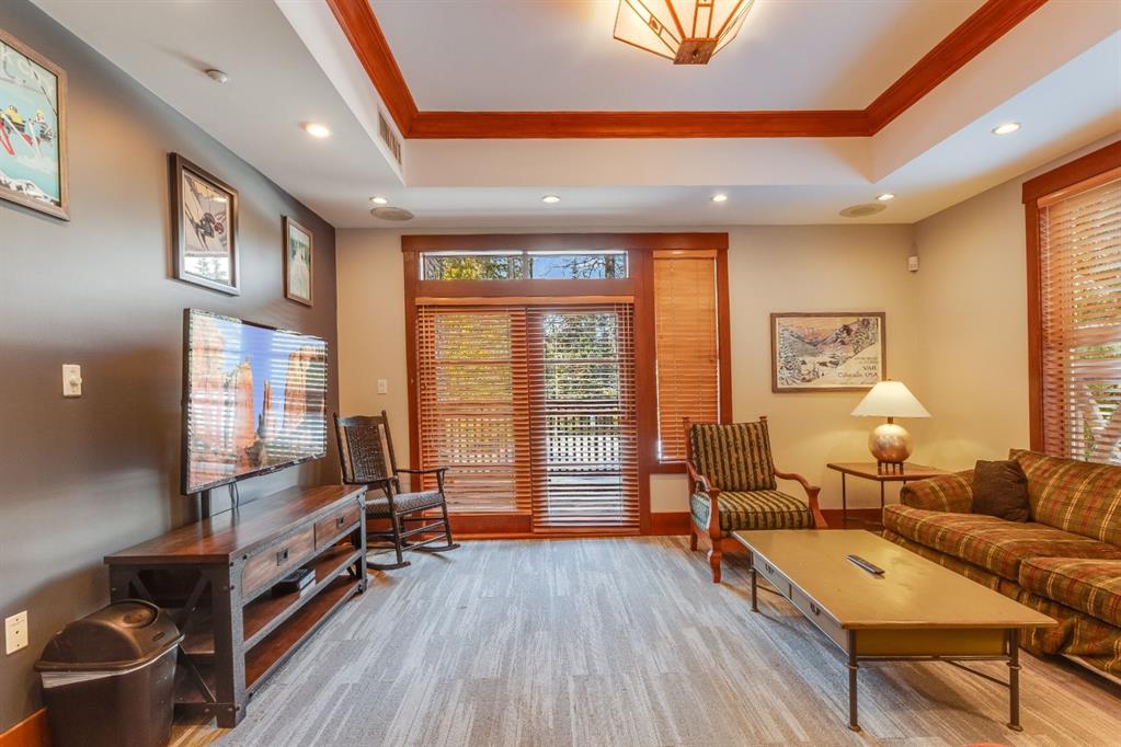 #405 G4 – 4653 Blackcomb Way