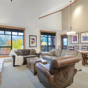 #401 – 2202 Gondola Way