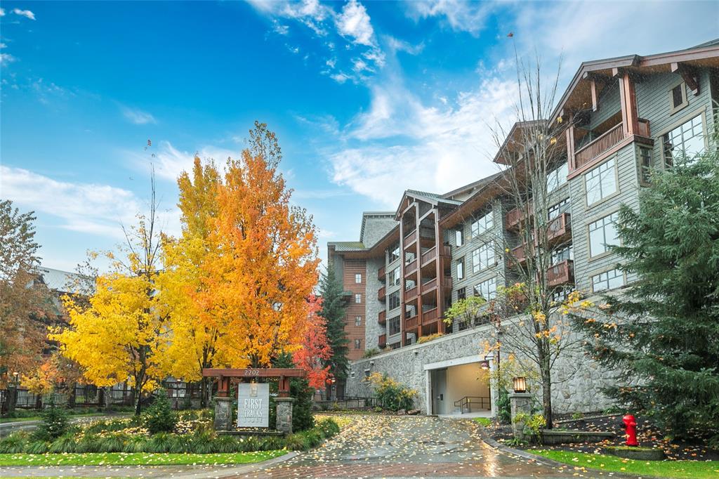 #401 – 2202 Gondola Way