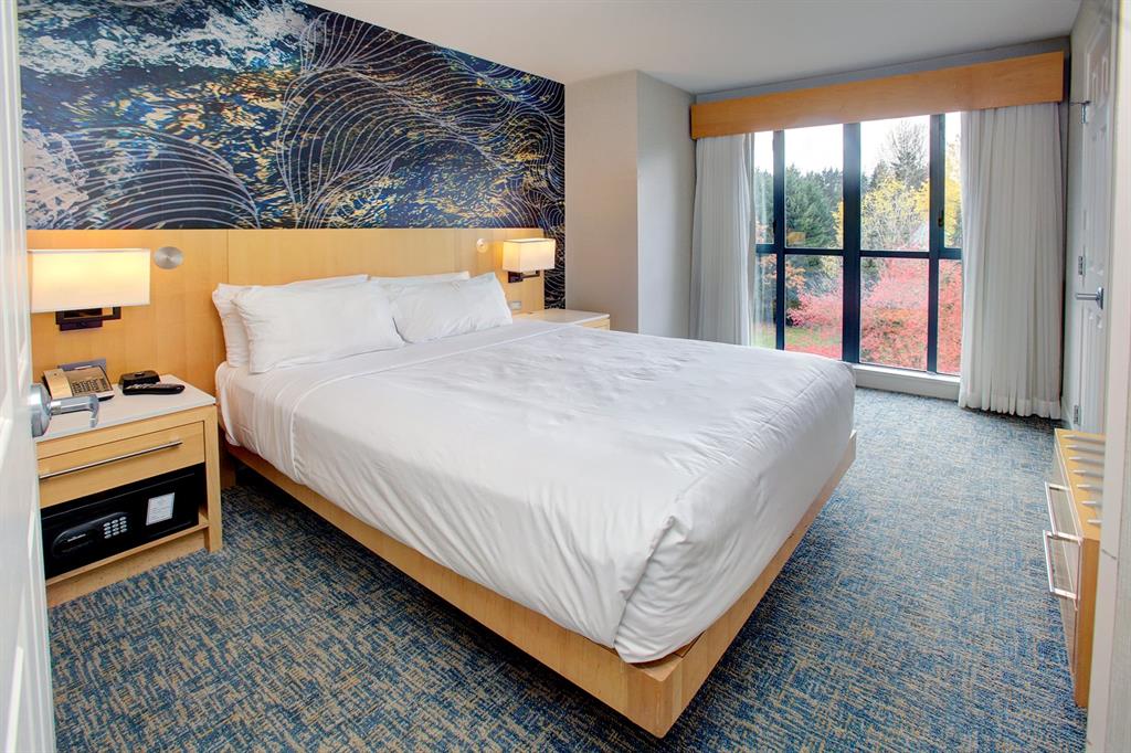 #2424 – 4308 Main Street