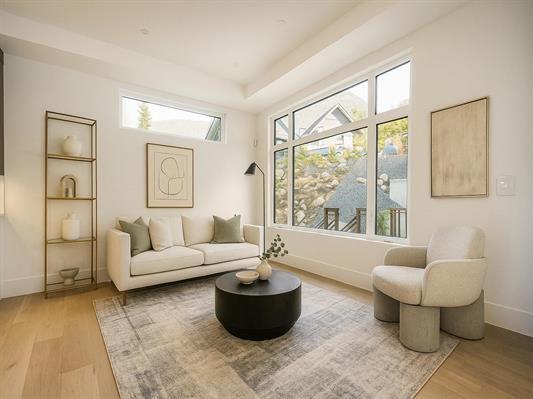 9113 Riverside Drive