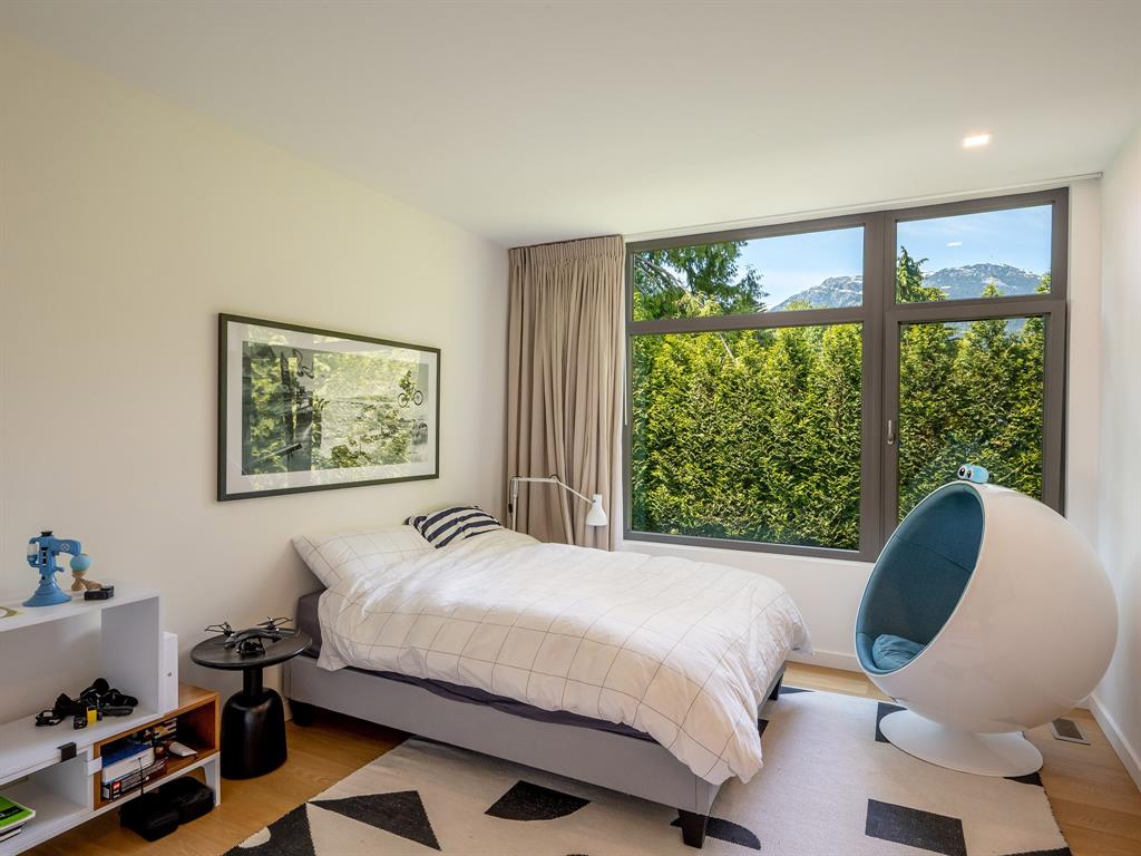 7325 Toni Sailer Lane