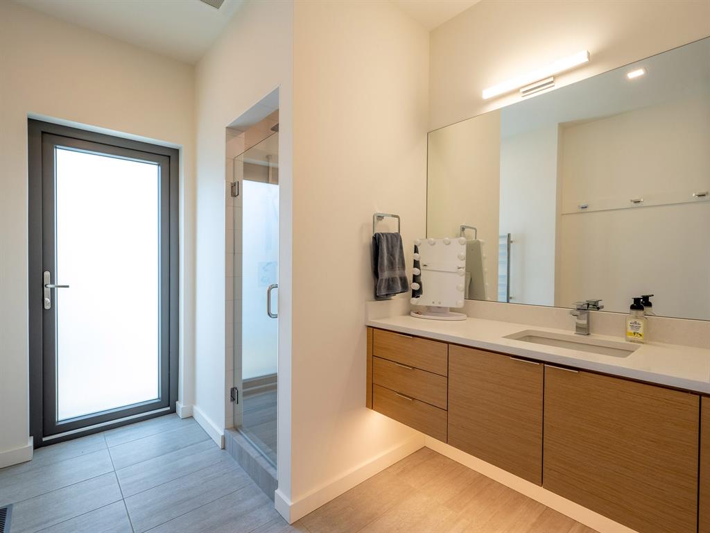 7325 Toni Sailer Lane