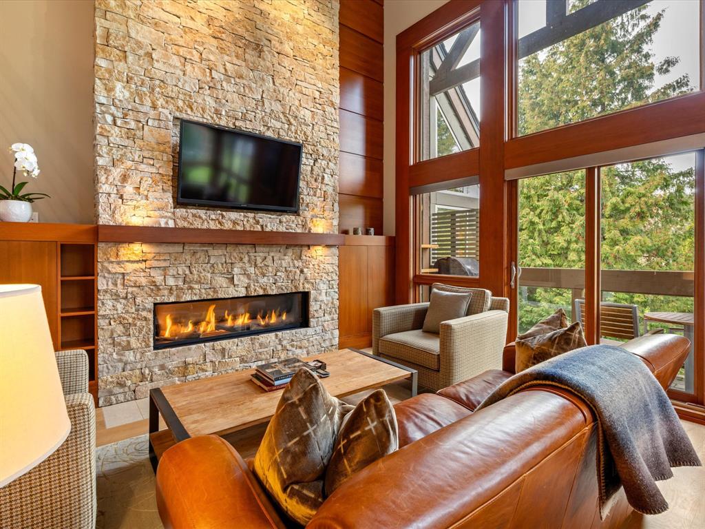 #18 – 4628 Blackcomb Way