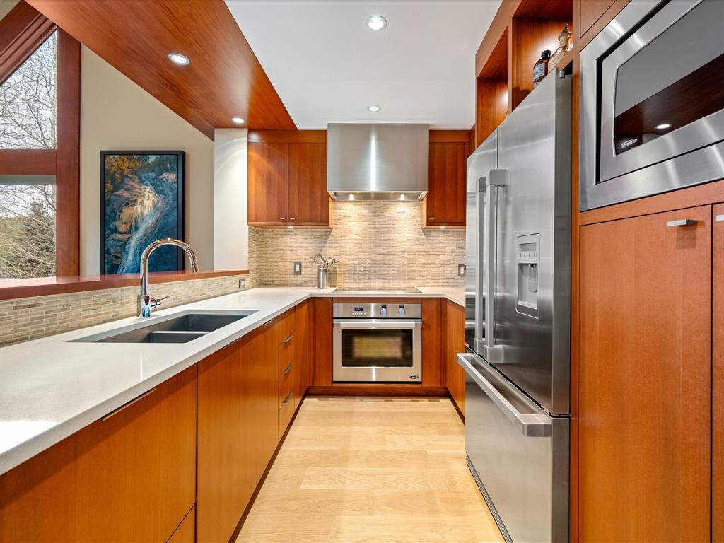 #18 – 4628 Blackcomb Way