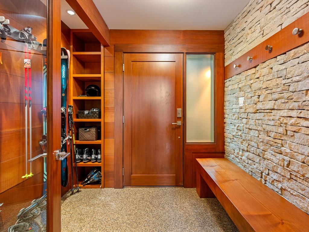 #18 – 4628 Blackcomb Way