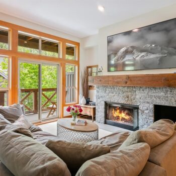 #6 – 4668 Blackcomb Way