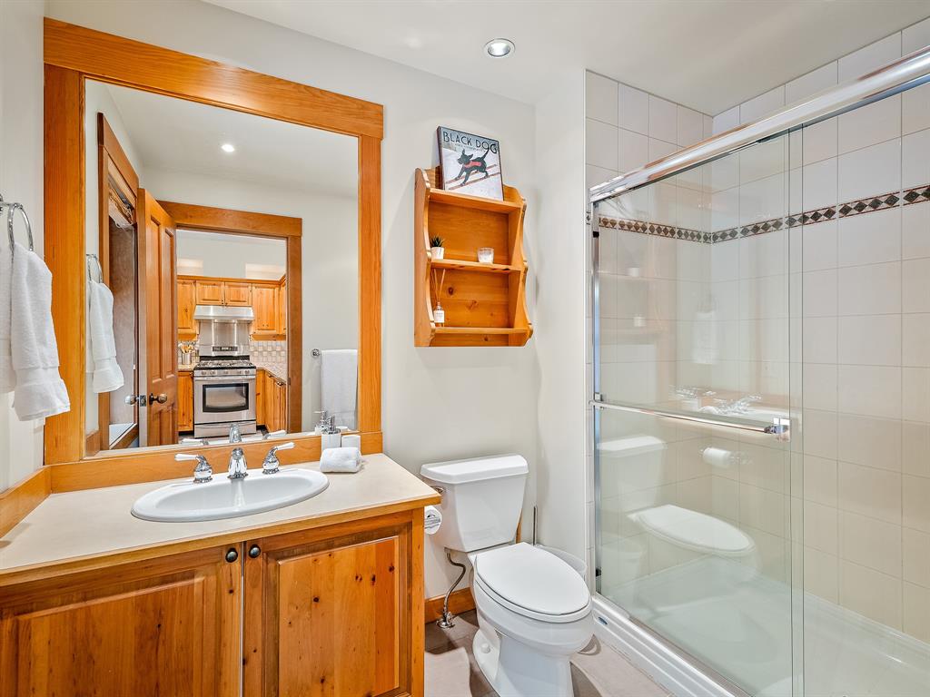 #6 – 4668 Blackcomb Way