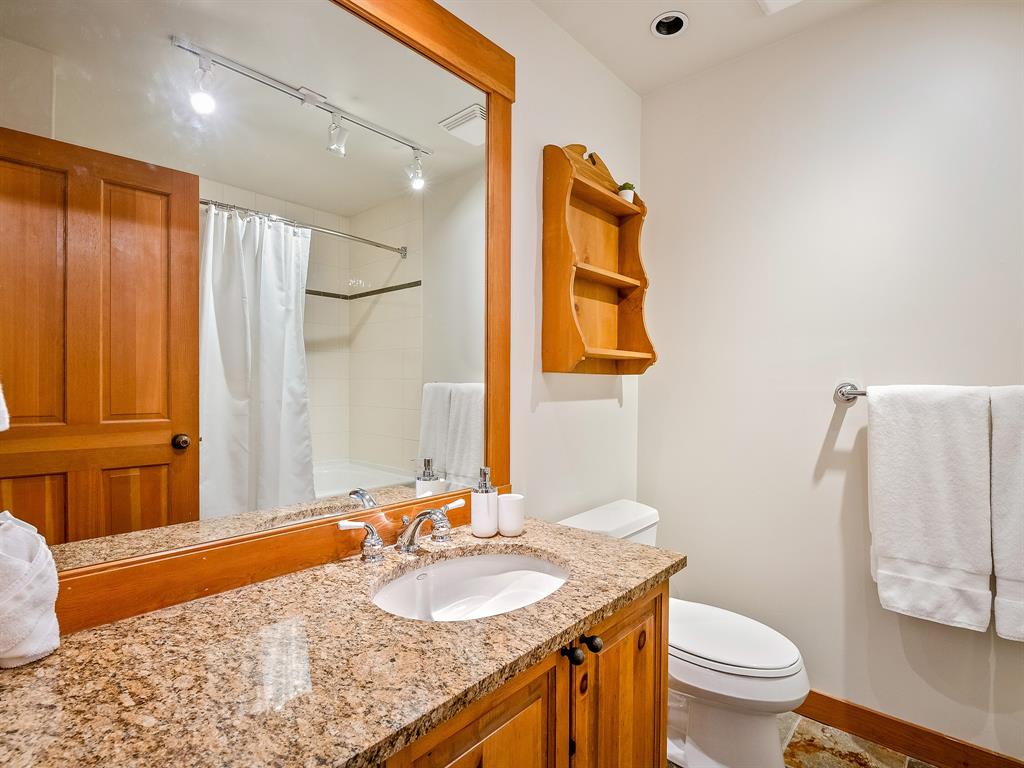 #6 – 4668 Blackcomb Way