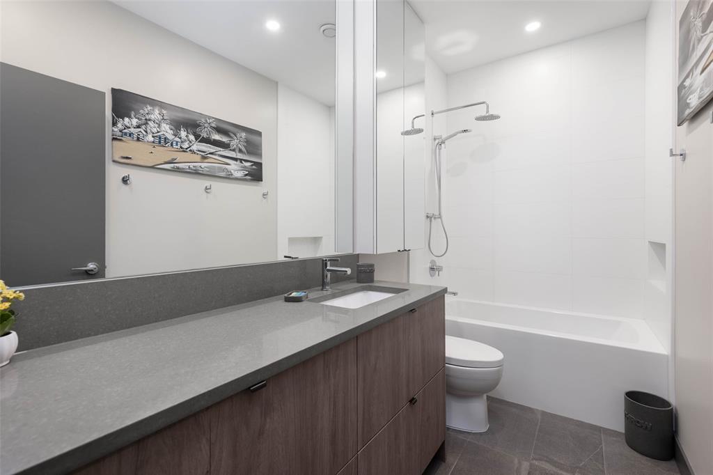 #50 – 4000 Sunstone Way