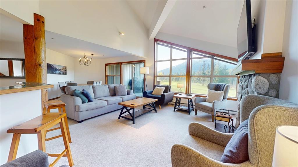 #4 – 4644 Blackcomb Way