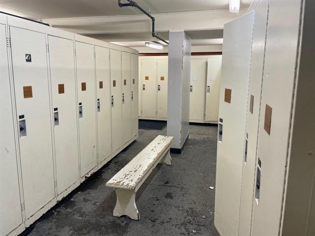 #305 – 4910 Spearhead Place