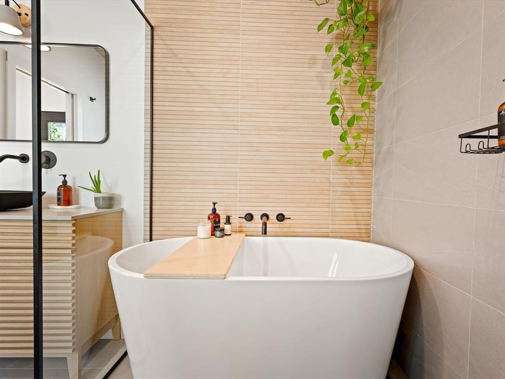 3011 Tenquille Place