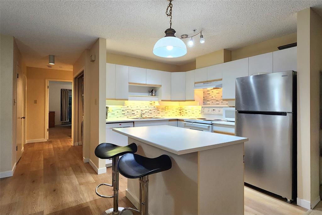 #7 – 4725 Spearhead Drive