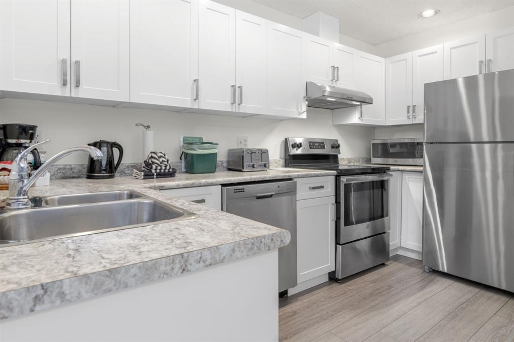 #231 – 2050 Lake Placid Road (Week 51) Road