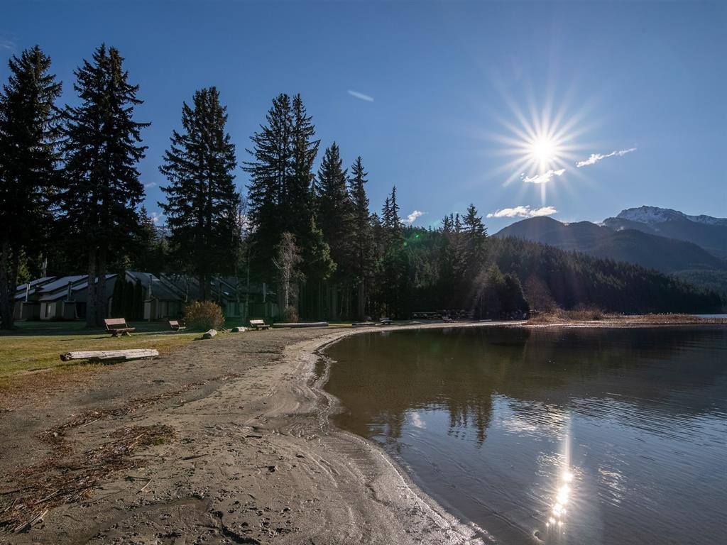 #405 – 6850 Crabapple Drive