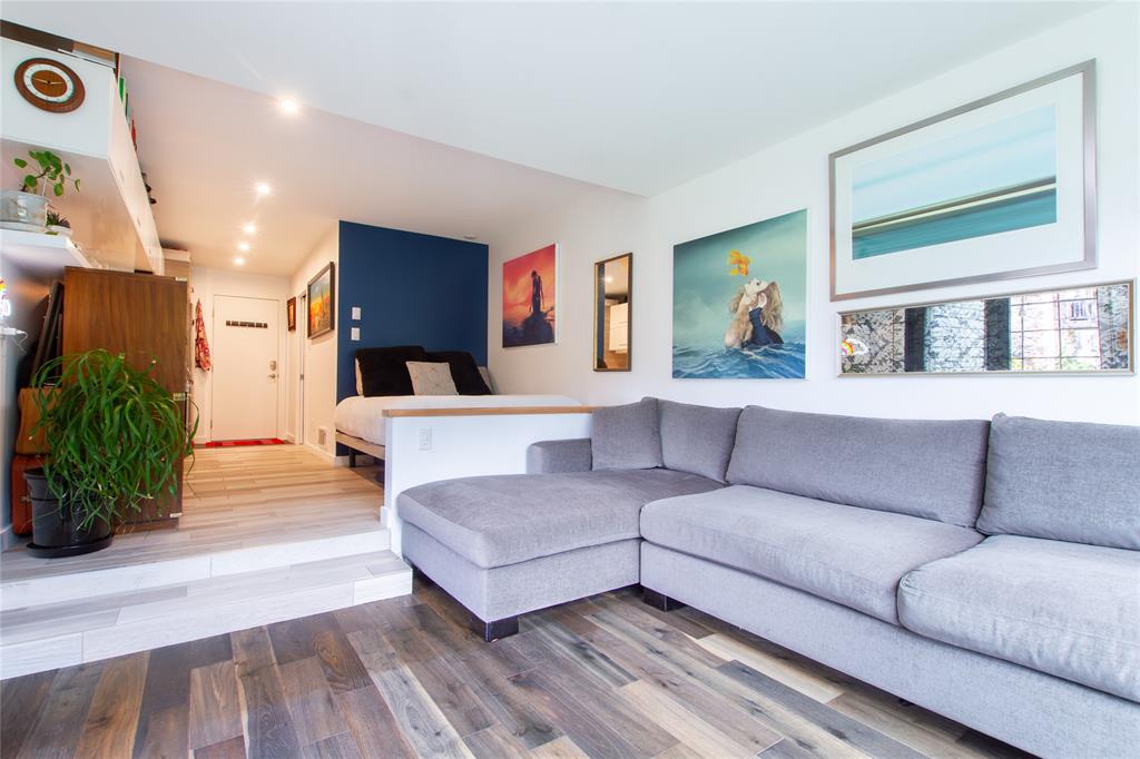 #405 – 6850 Crabapple Drive