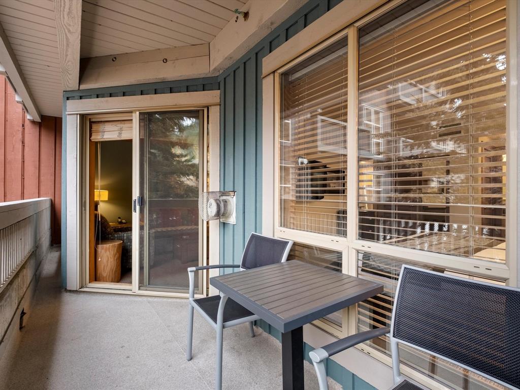 #215C – 2036 London Lane