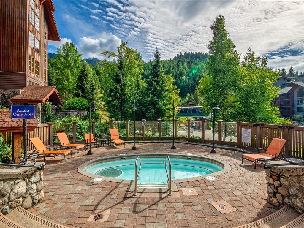 #215C – 2036 London Lane