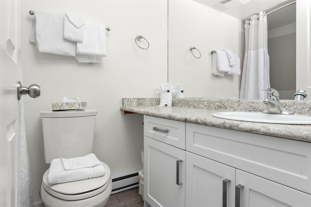 #125 – 2050 Lake Placid Road