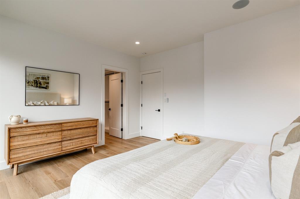 #15 – 2077 Garibaldi Way