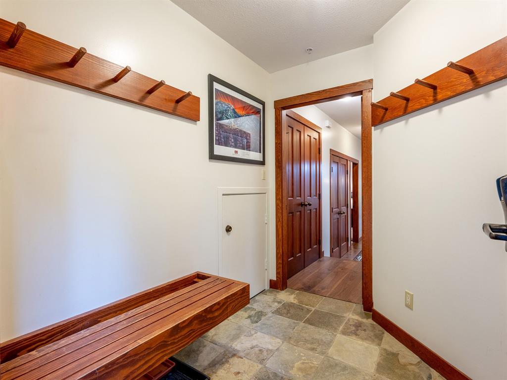 #25 – 2301 Taluswood Place