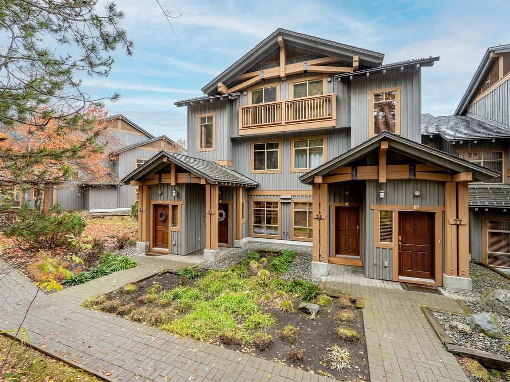 #25 – 2301 Taluswood Place