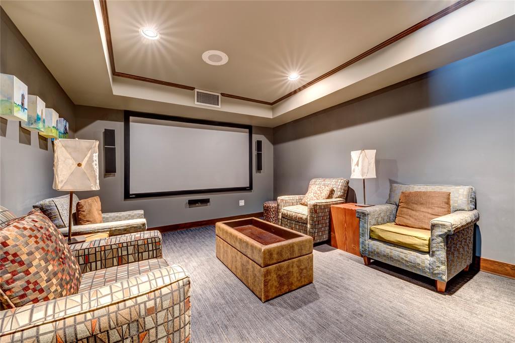 #521D – 2036 London Lane