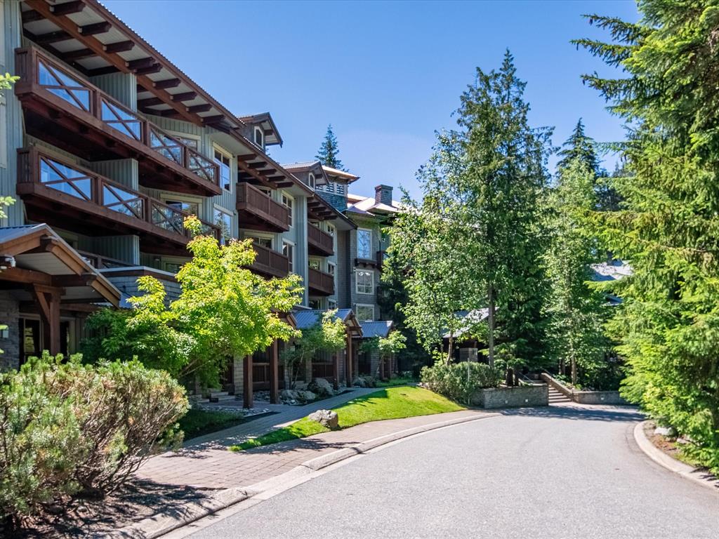 #412G3 – 4653 Blackcomb Way