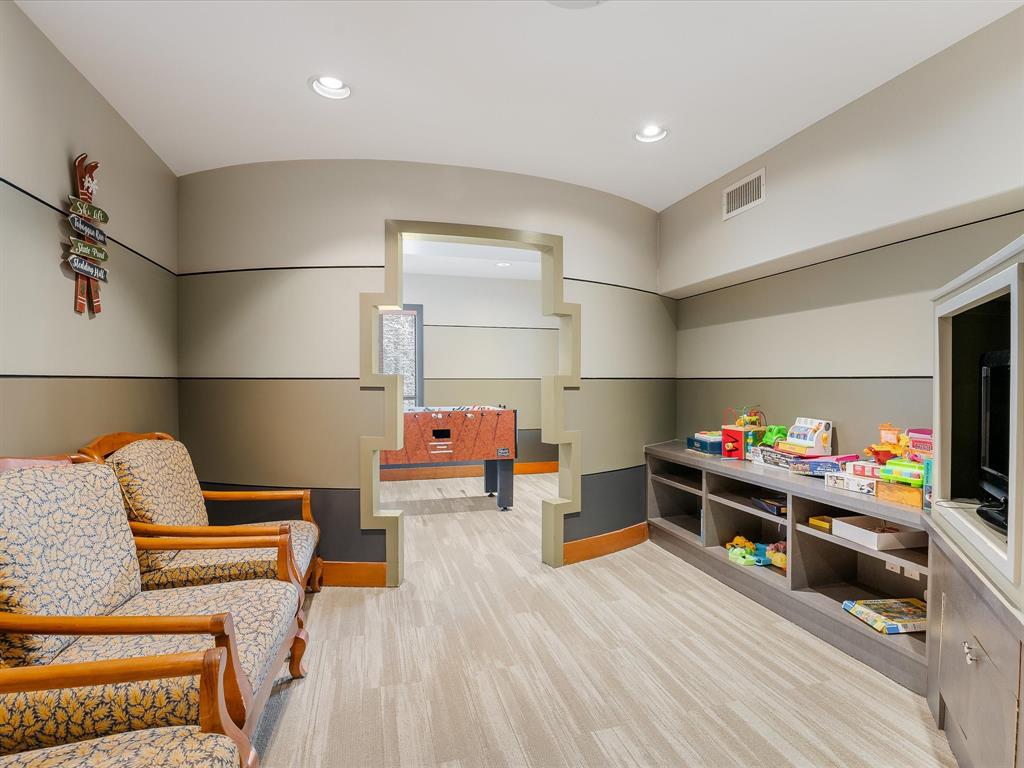 #412G3 – 4653 Blackcomb Way