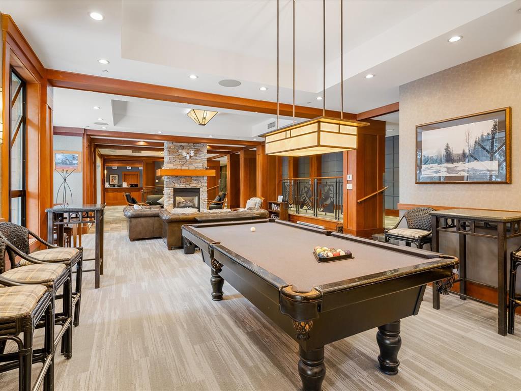 #412G3 – 4653 Blackcomb Way