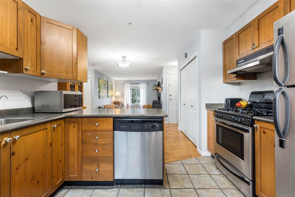 #12 – 1442 Vine Road