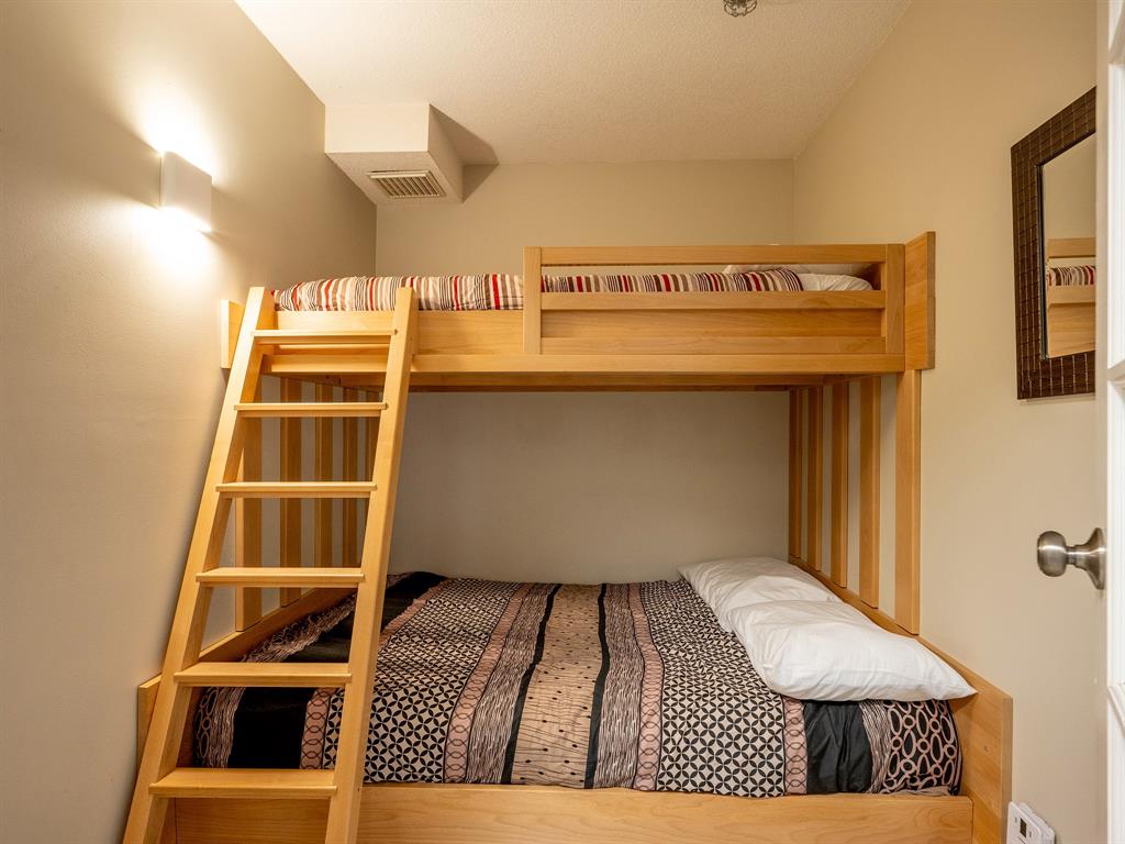 #330 – 4350 Lorimer Road