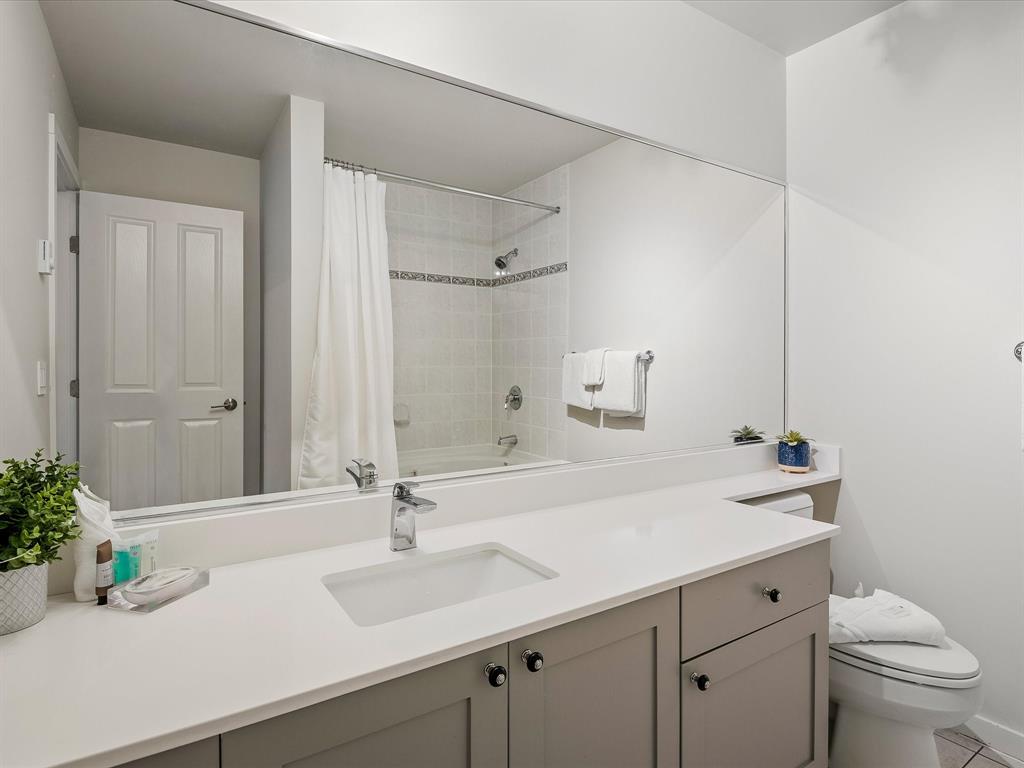 #7 – 4385 Northlands Boulevard