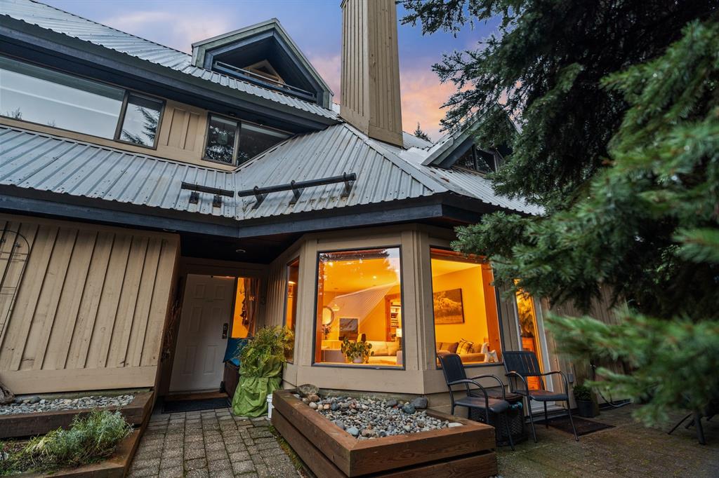 #3 – 4725 Spearhead Drive