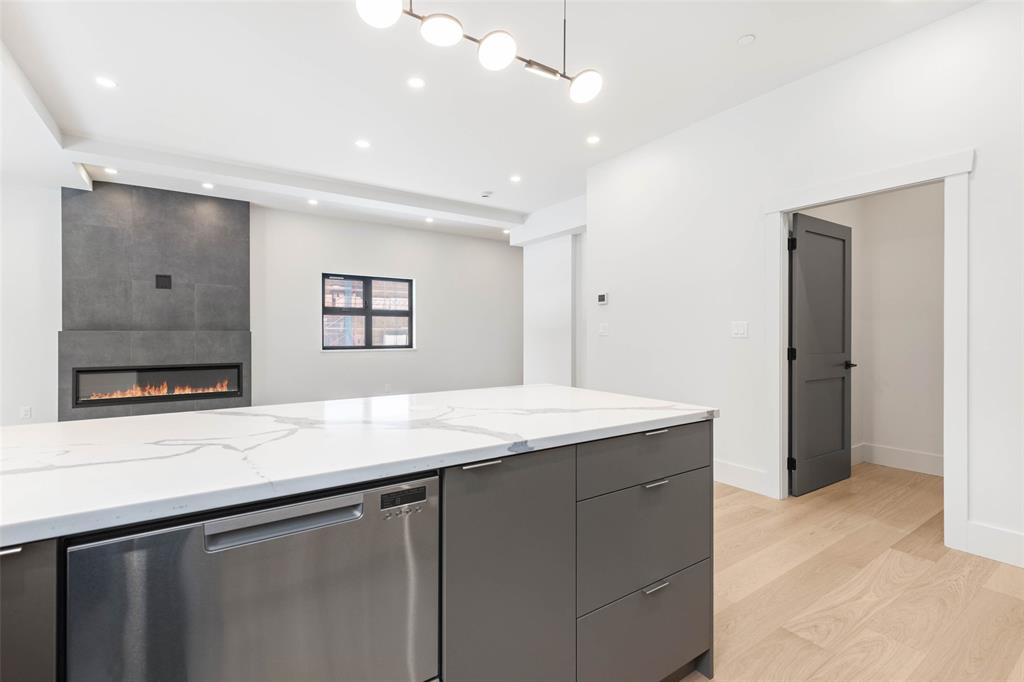 1730 River Run Place