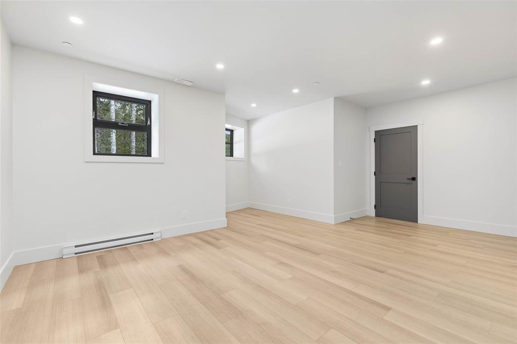 1730 River Run Place