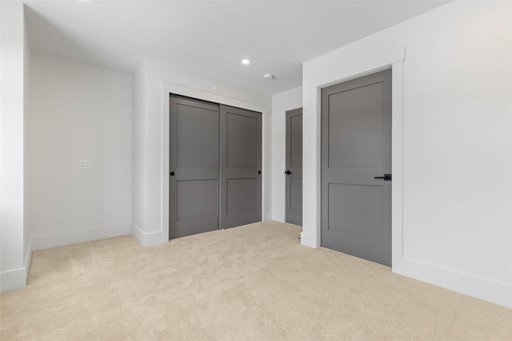 1730 River Run Place