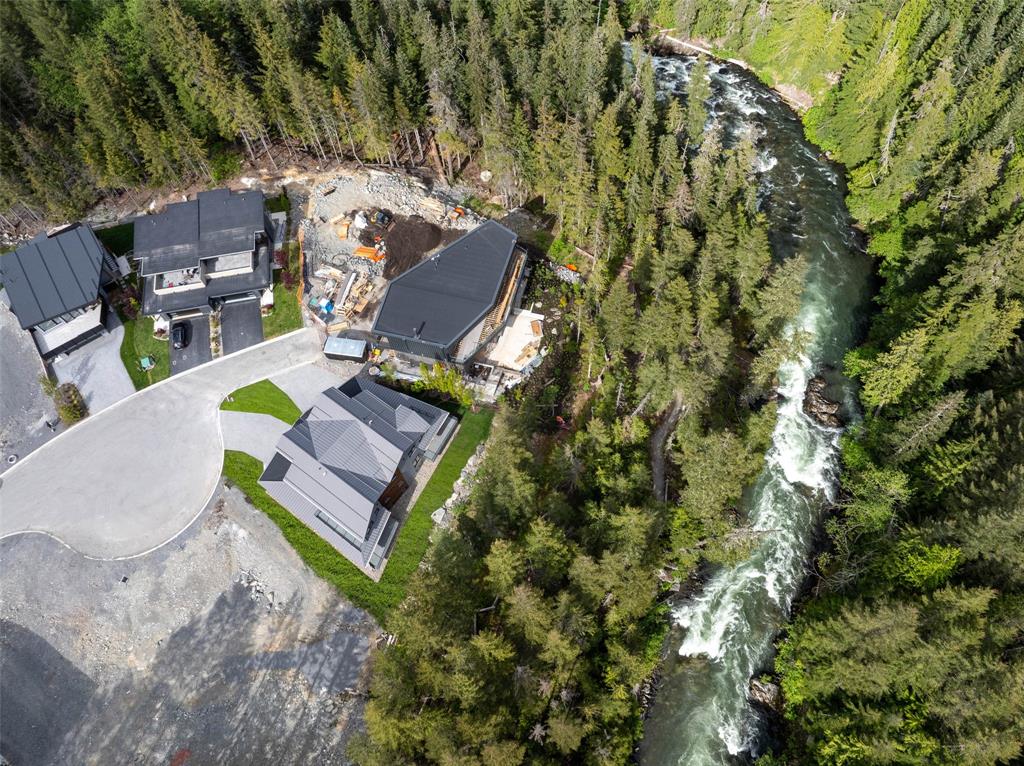 1730 River Run Place